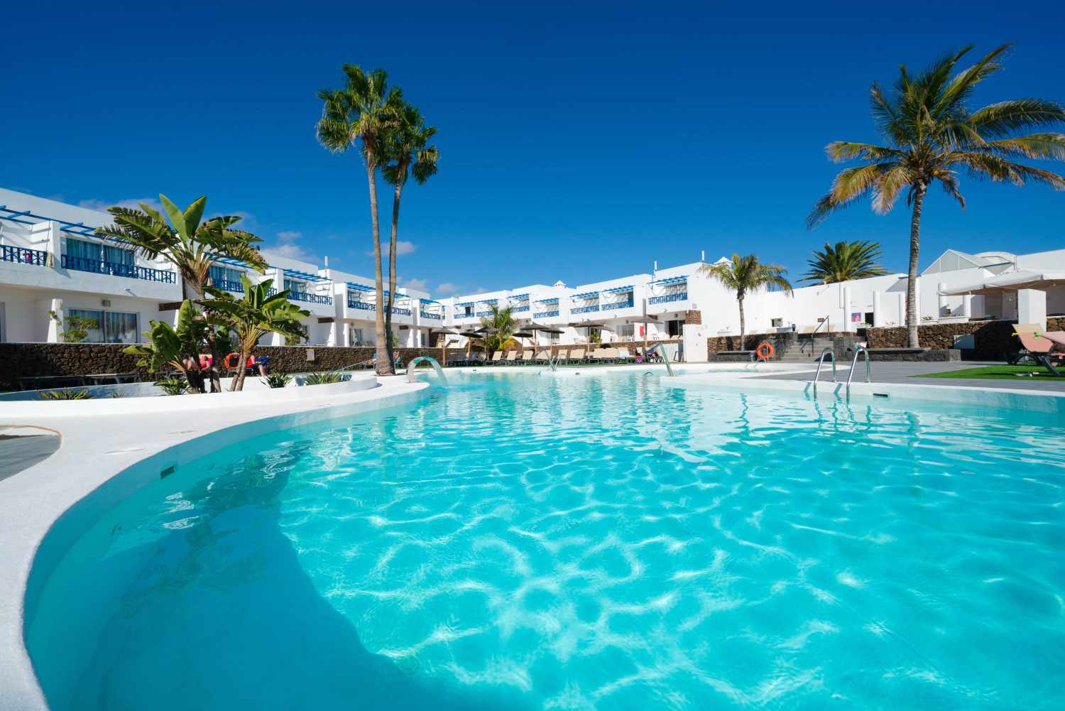 Hotel Siroco by Seasense Hotels cover