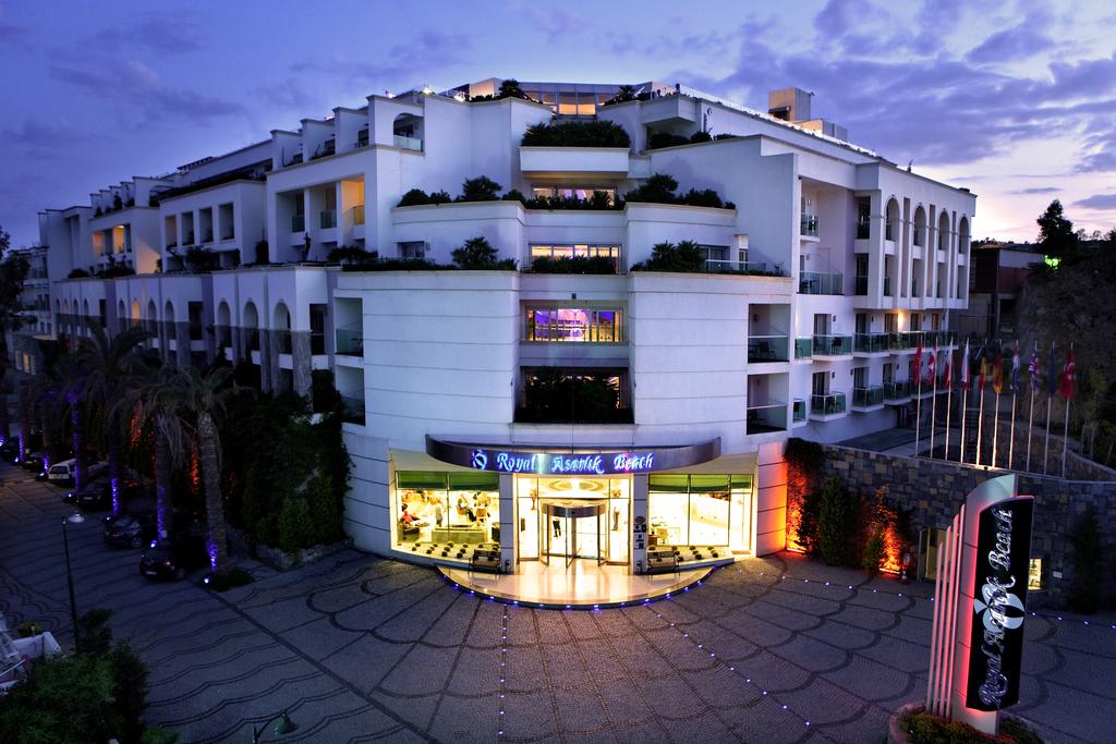 Royal Asarlik Beach Hotel & Spa cover