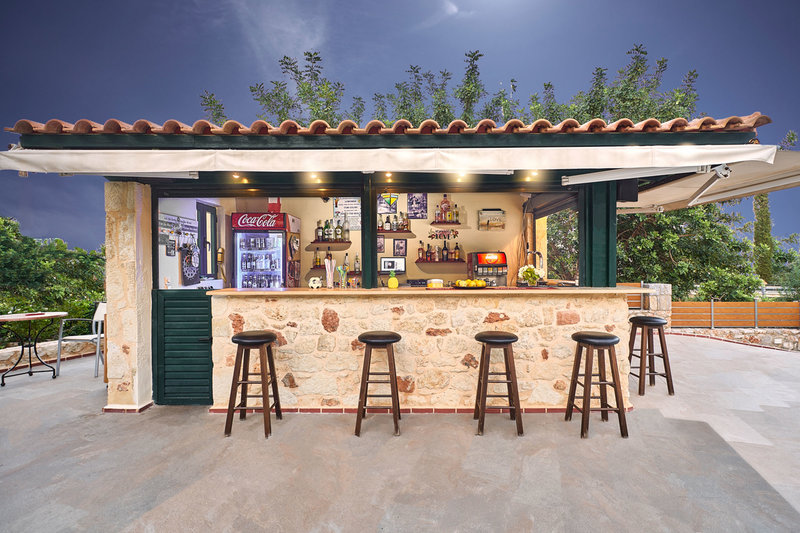 Dionysos Hotel Apartments & Studios cover