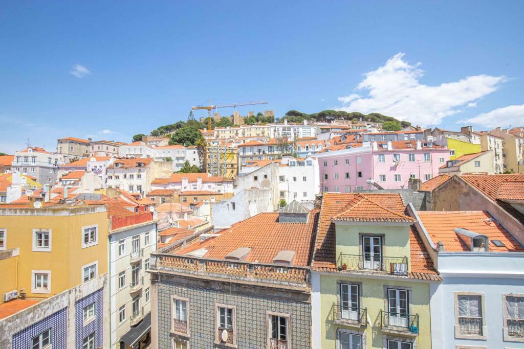 Grande Pensão Residencial Alcobia cover
