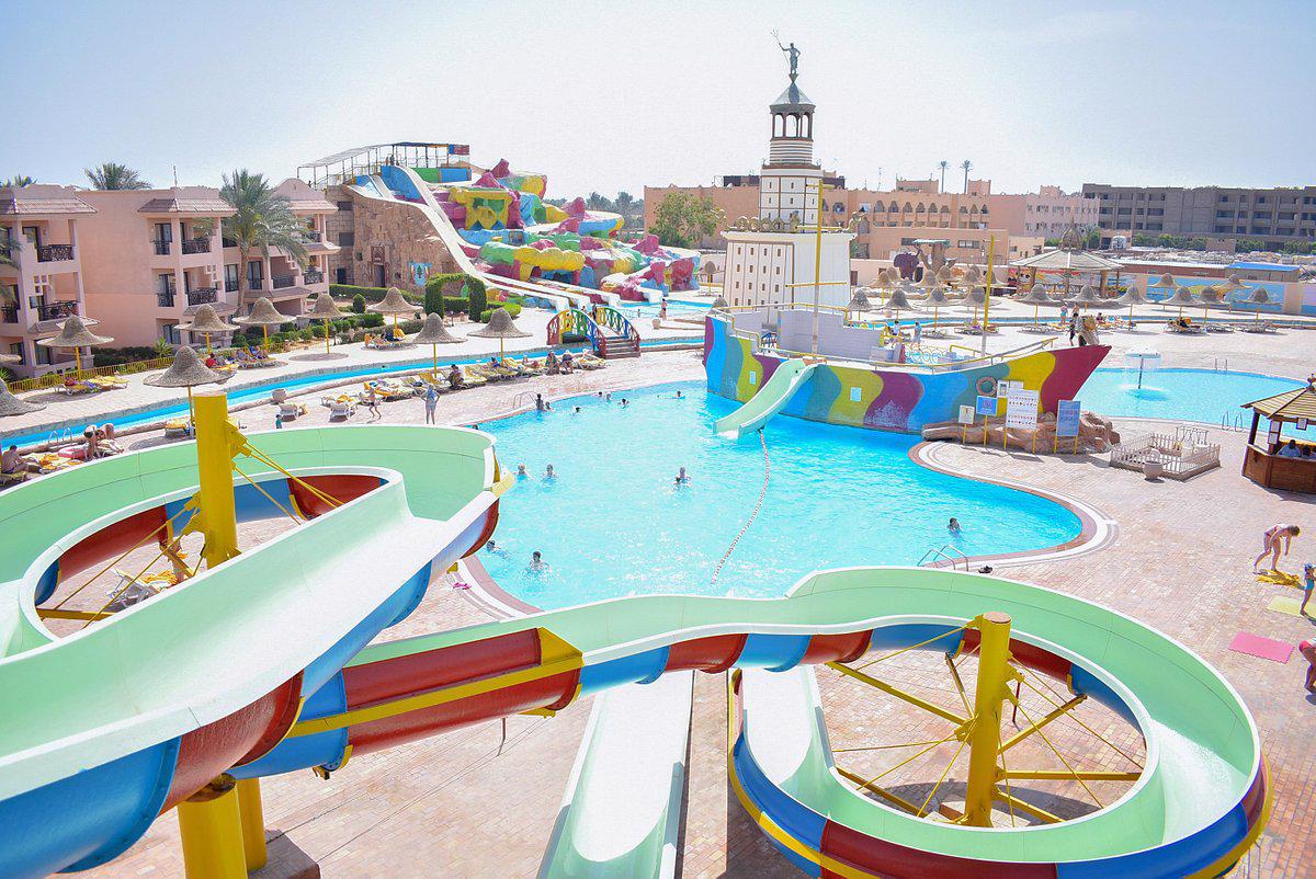 Parrotel Aqua Park Resort