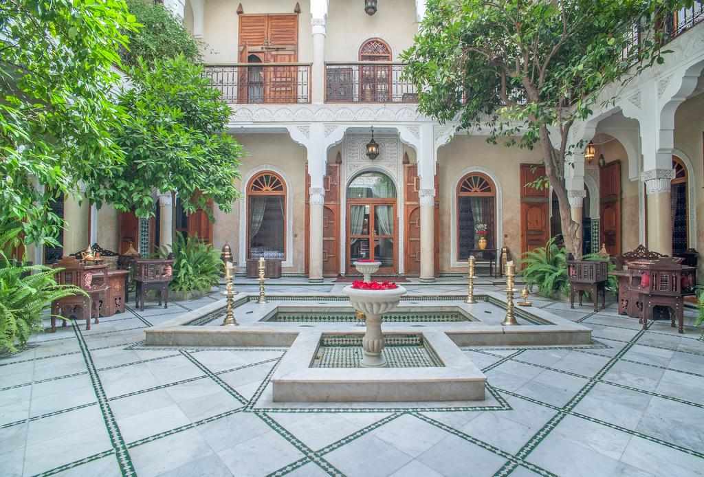 Riad Laurence Olivier cover