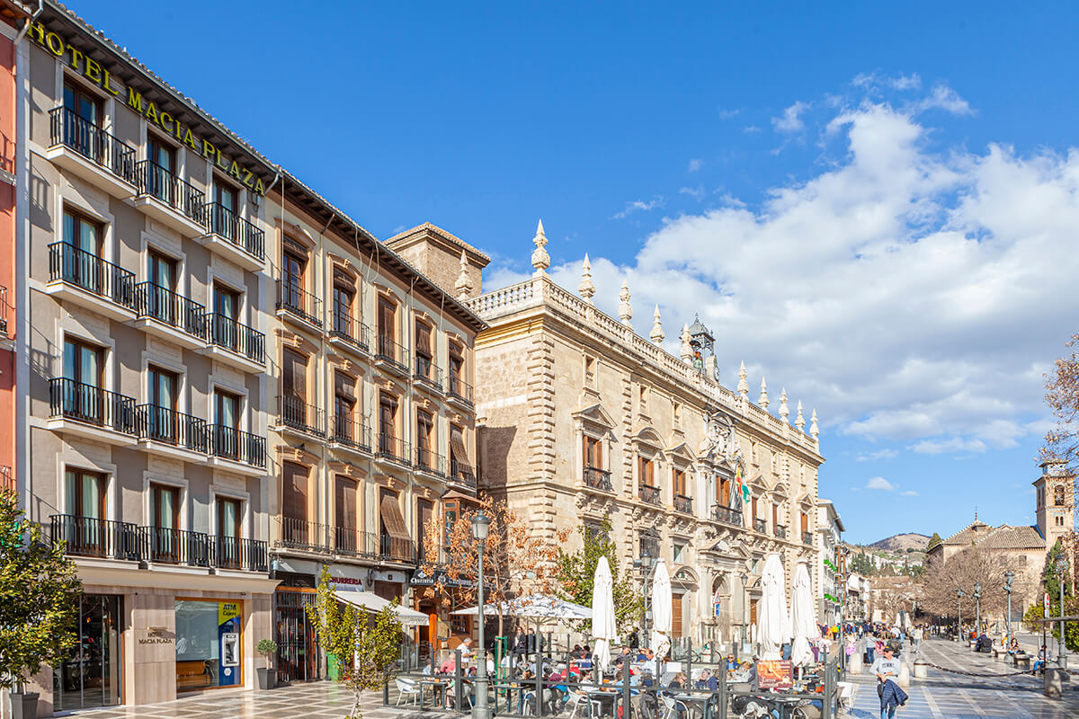 Macia Plaza cover