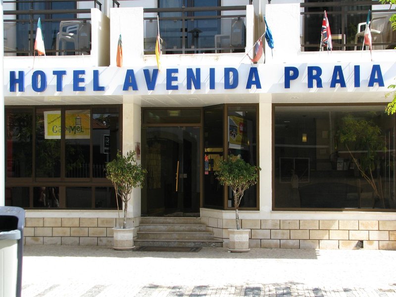 Hotel Avenida Praia cover