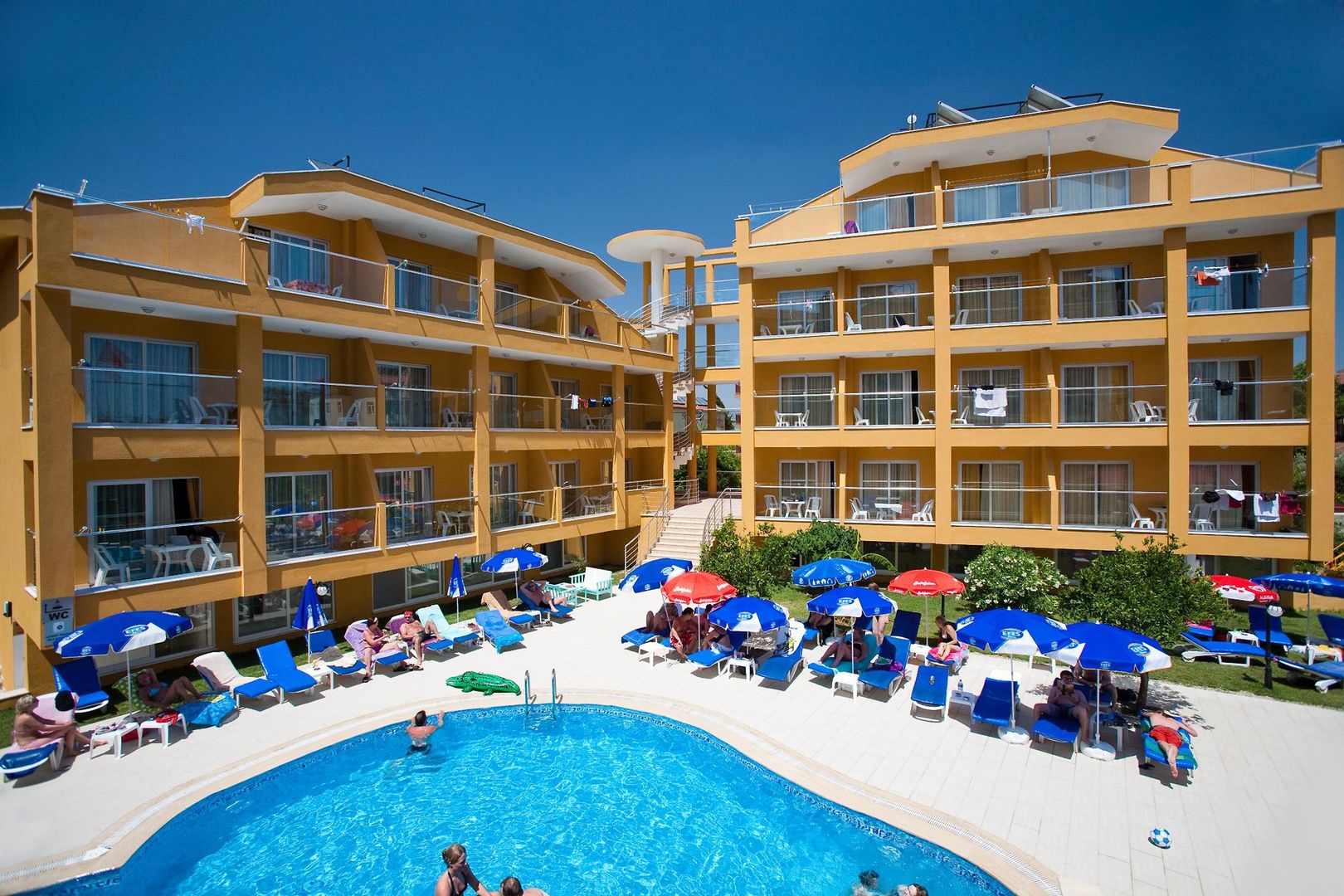 Begonville Apart Hotel cover
