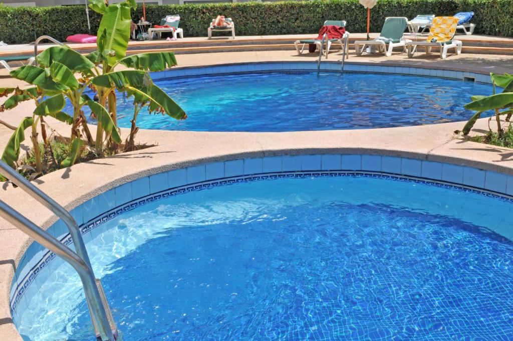 Hotel Bella Mar cover