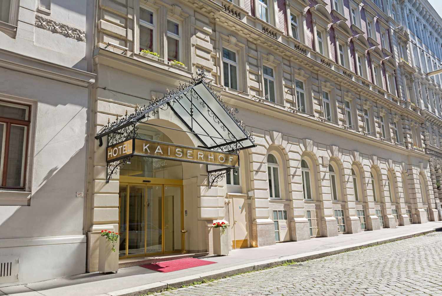 Kaiserhof Wien cover