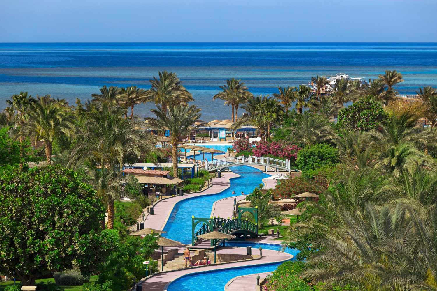 Golden Beach Resort cover