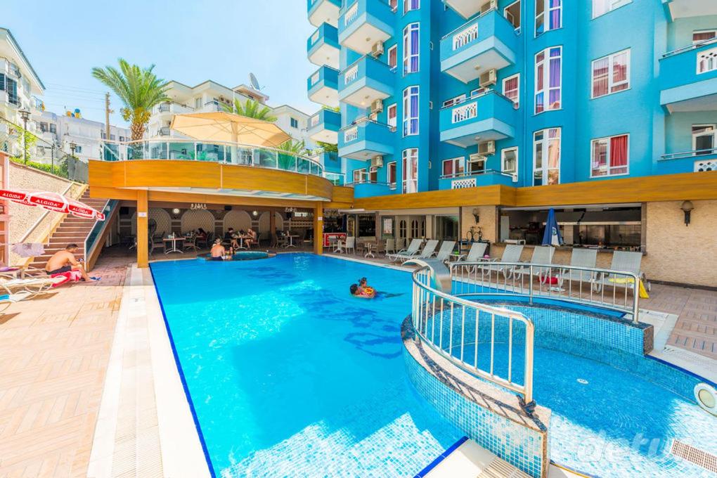 Lavinia Apart Hotel cover