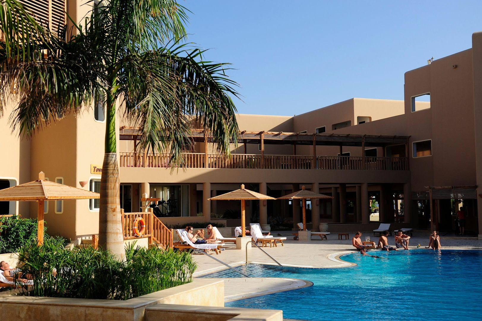 The Breakers Diving & Surfing Lodge cover