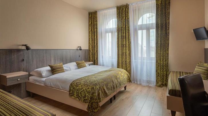 Hotel Superior Prague cover