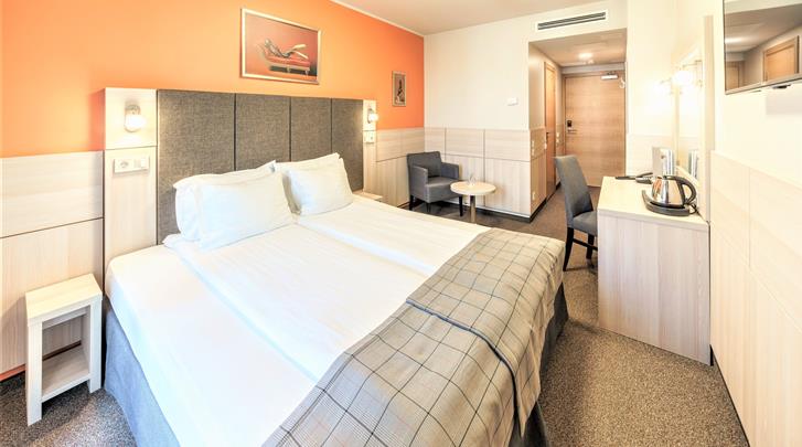 Hotel Wellton Riga & Spa cover