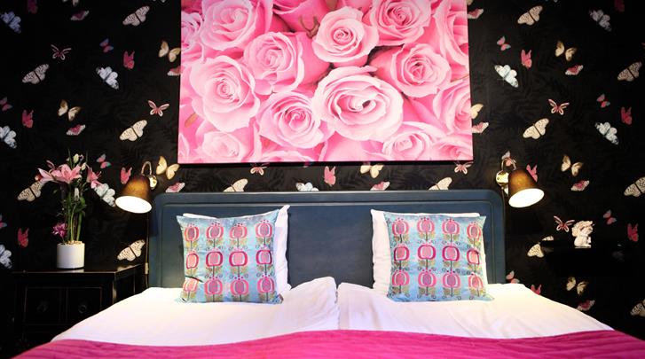 Hotel Corner cover