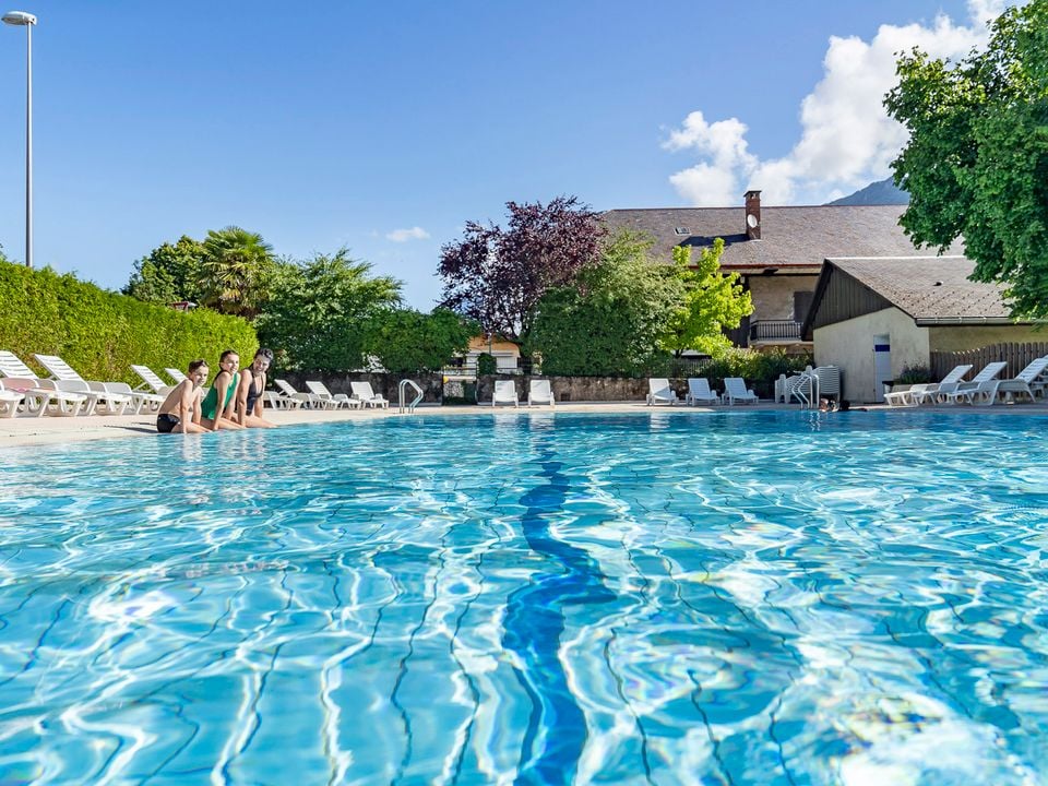 Camping Romanée - la Ferme de la Serraz