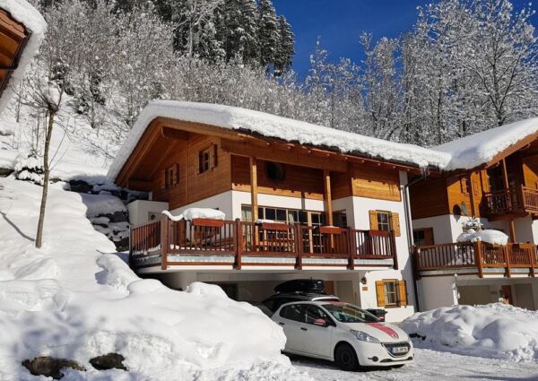 Schöneben Chalet Om Utens cover