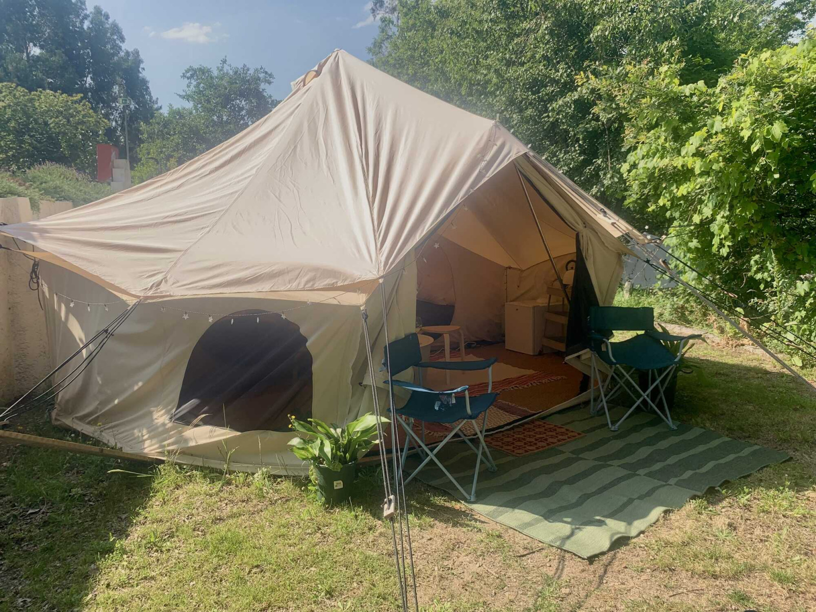 «Camelia XL Bell Tent» cover