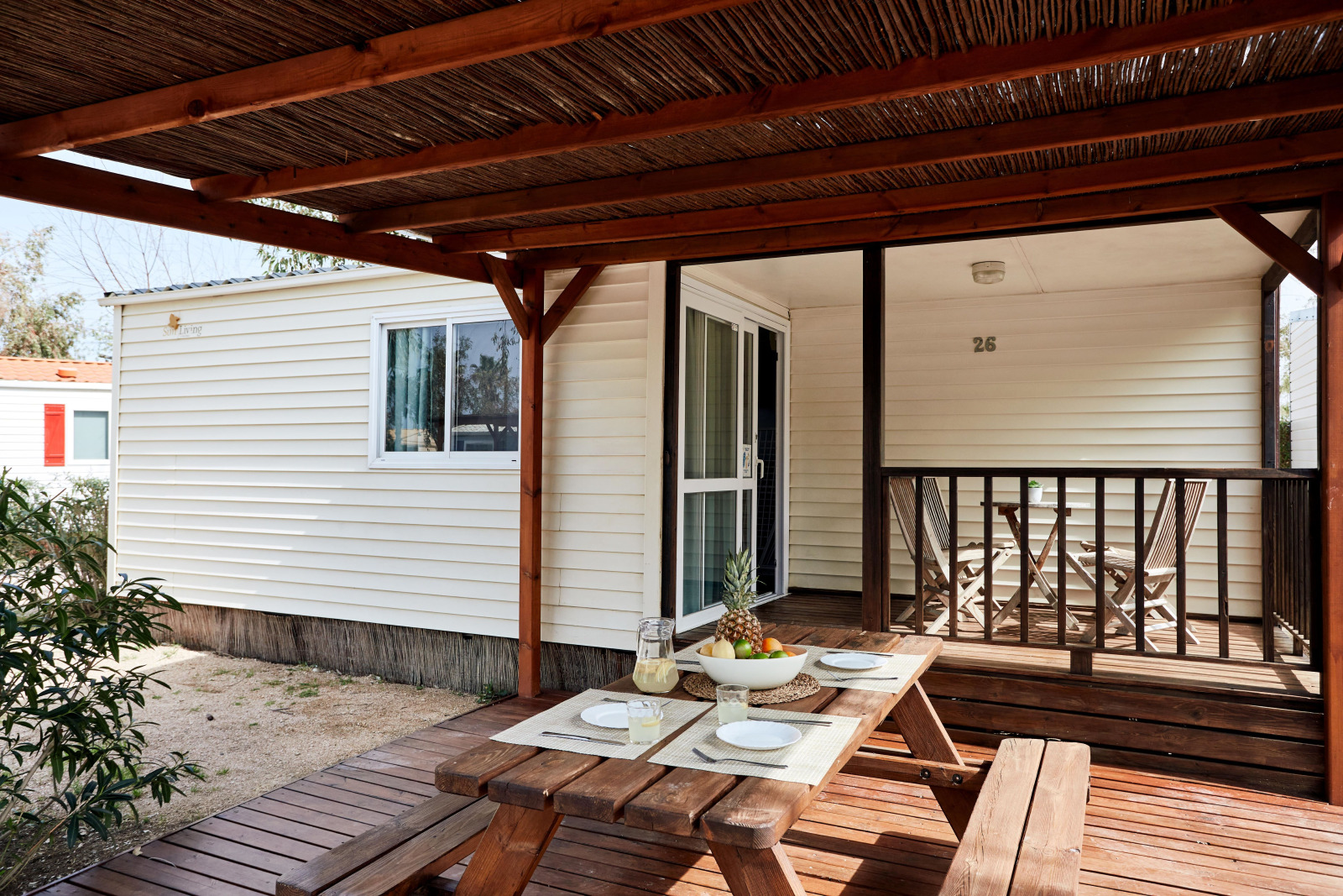 Bungalow «Essential Golero» cover
