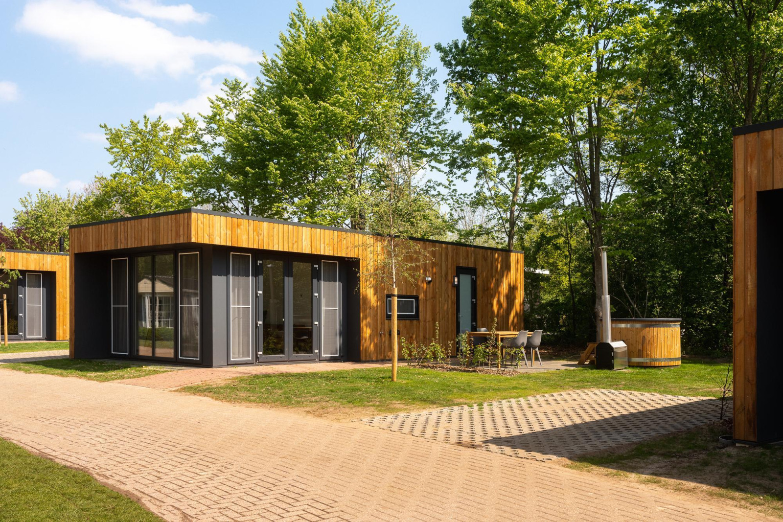 Groepsaccommodatie «7x Happy Oak Lodge» cover