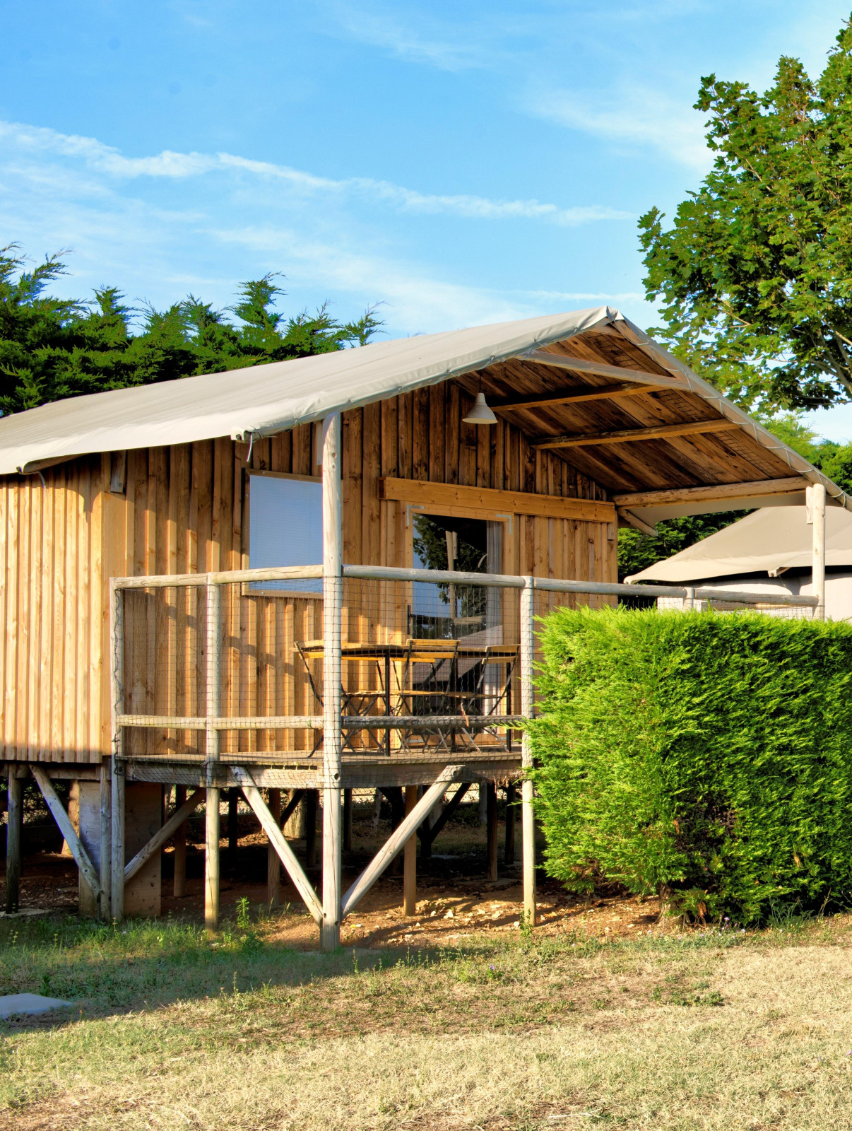 «Cabane Lodge» cover