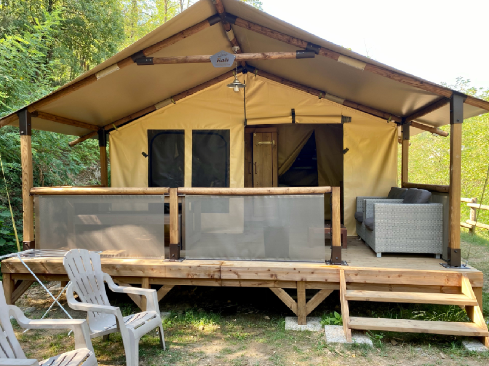 «Bali Safari Tent» cover