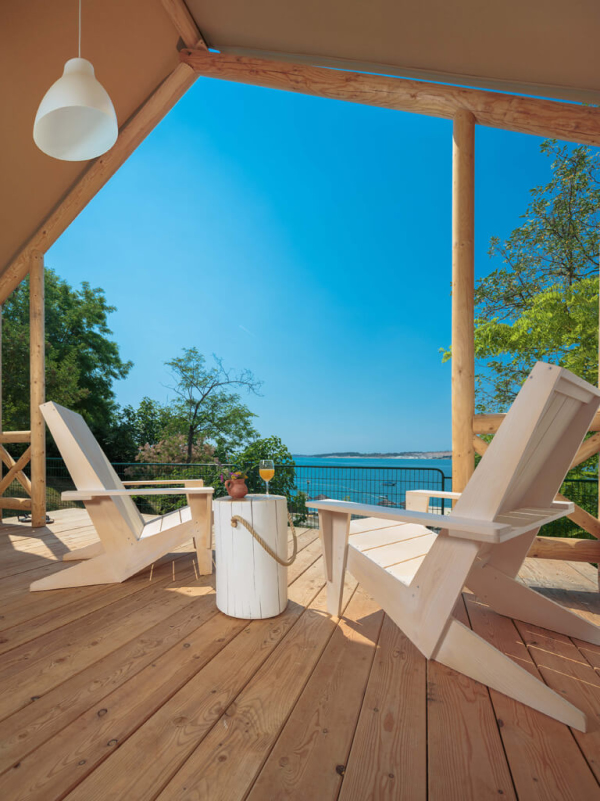 «Glamping Superior Tent» cover