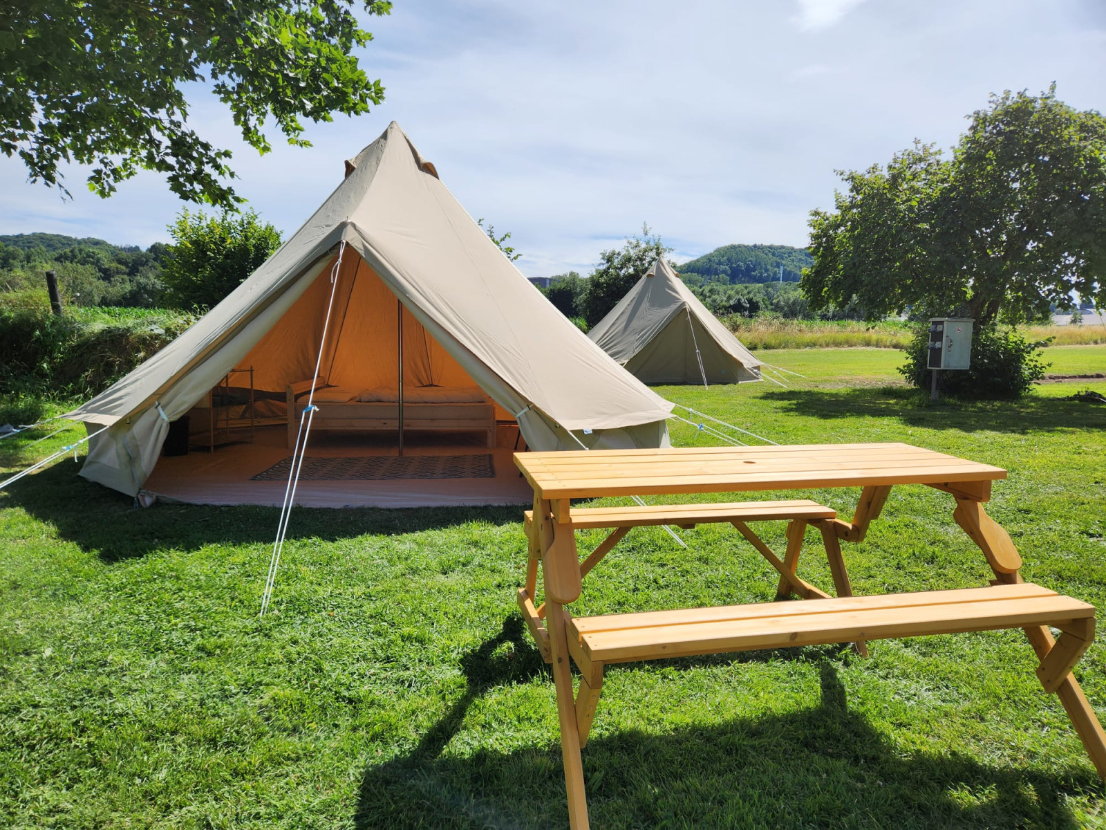 «Belltent» cover