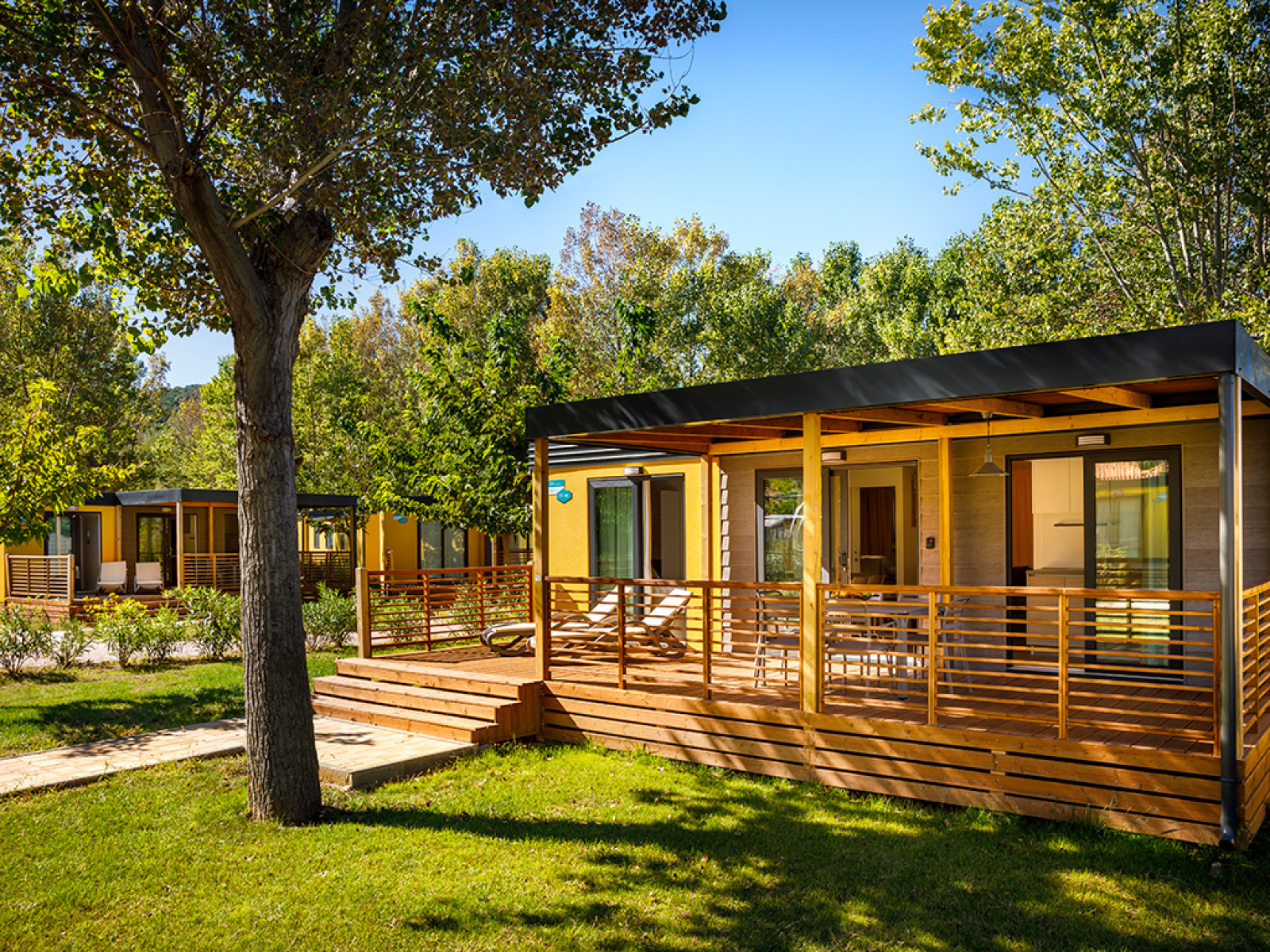 «Lopar Garden Home»