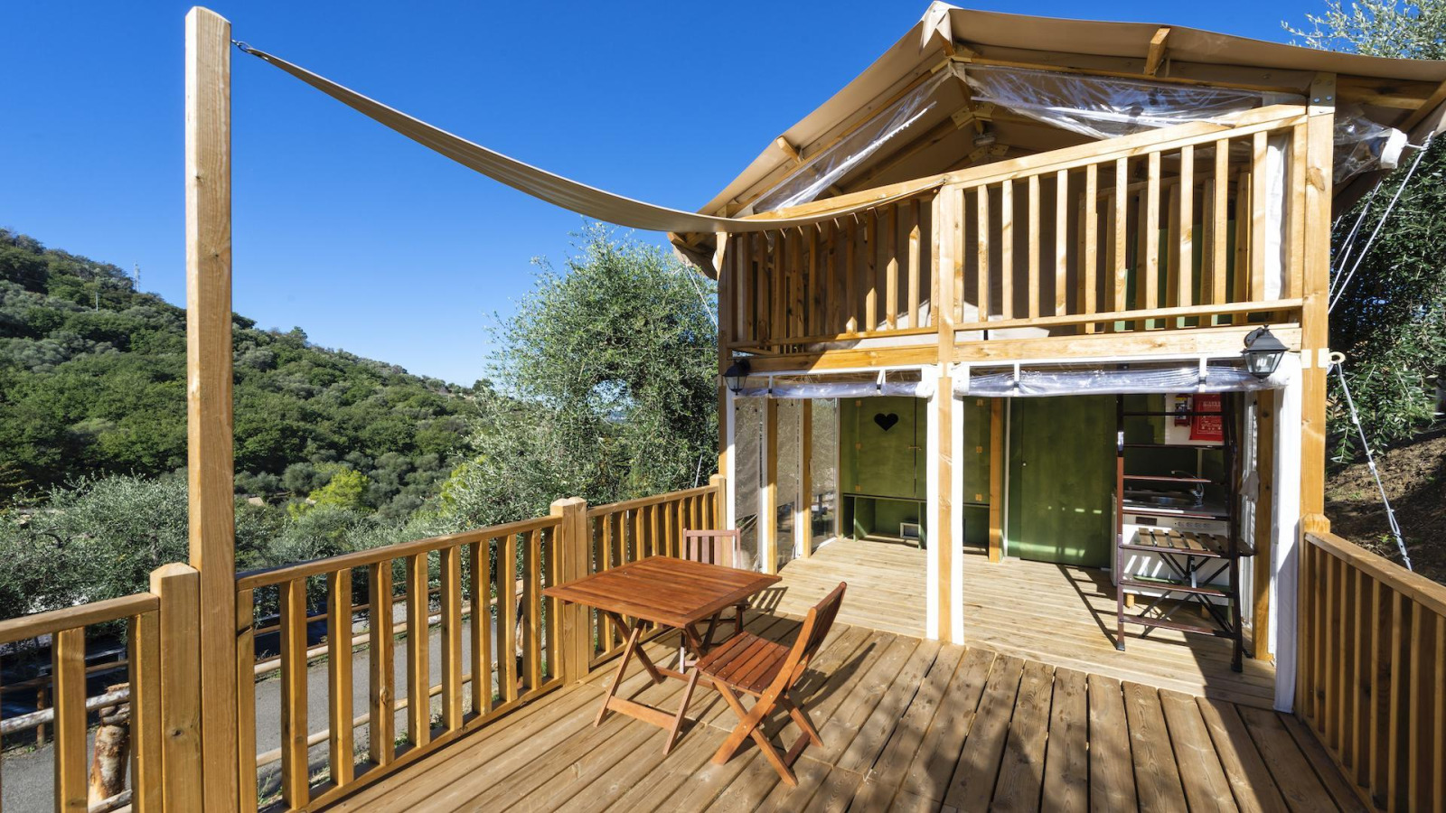 «Air Lodge» cover