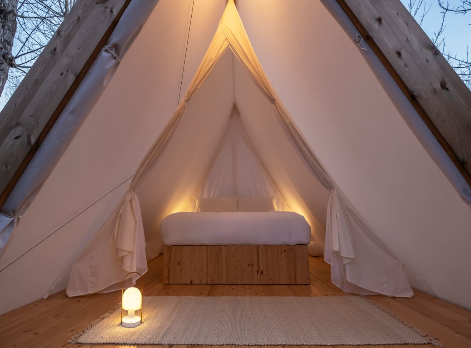 «Cabin Tent» cover