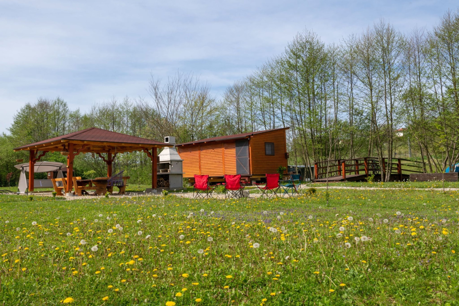 «Robinzonski Kamp Hofman - Private Bungalow» cover