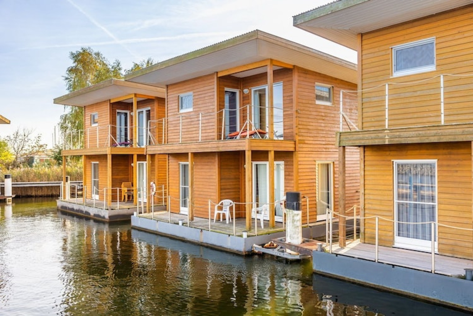 «Floating House 2 - Classic»