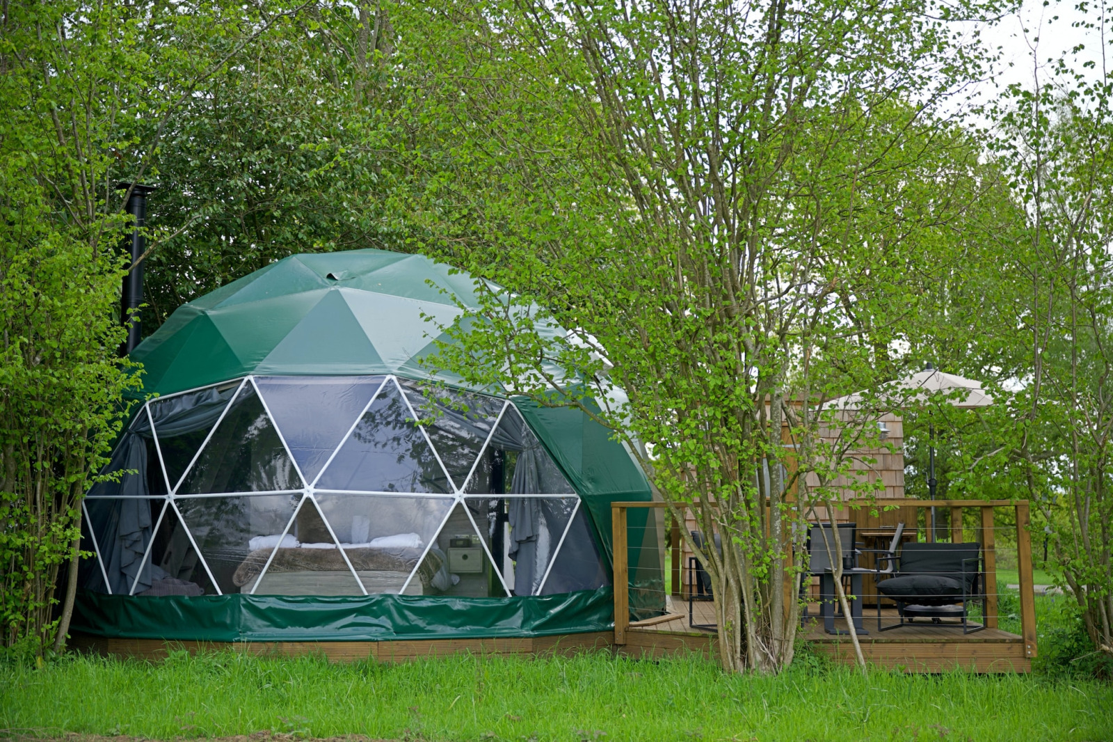 «Hever Luxury Dome» cover