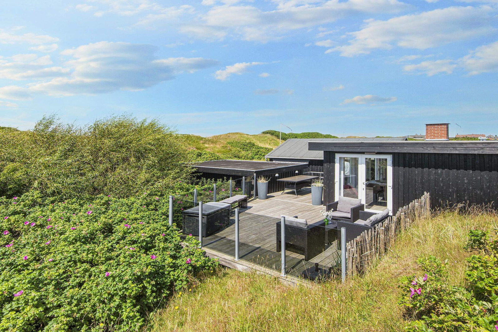 «Seaside Charm in Rindby»