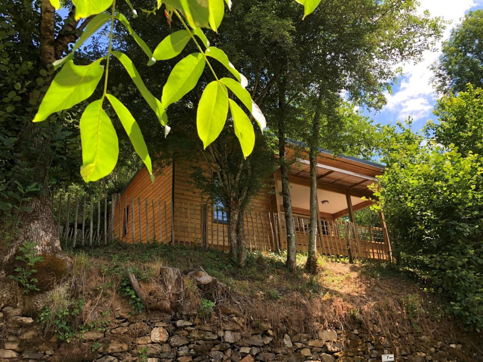 Houten chalet cover