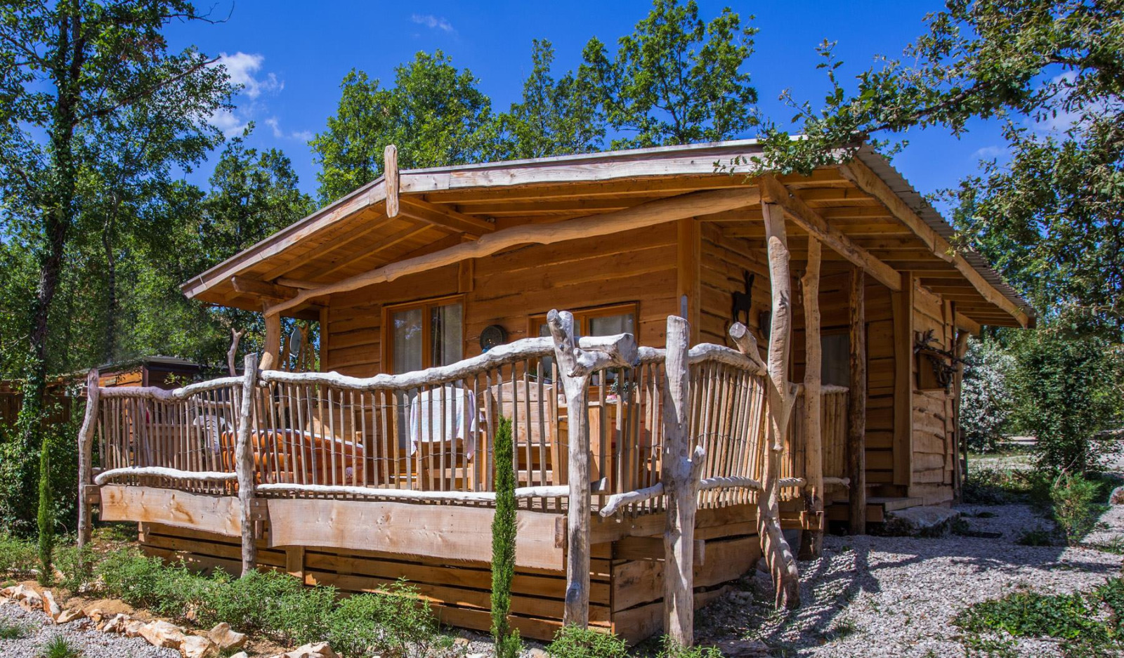 Chalet cover