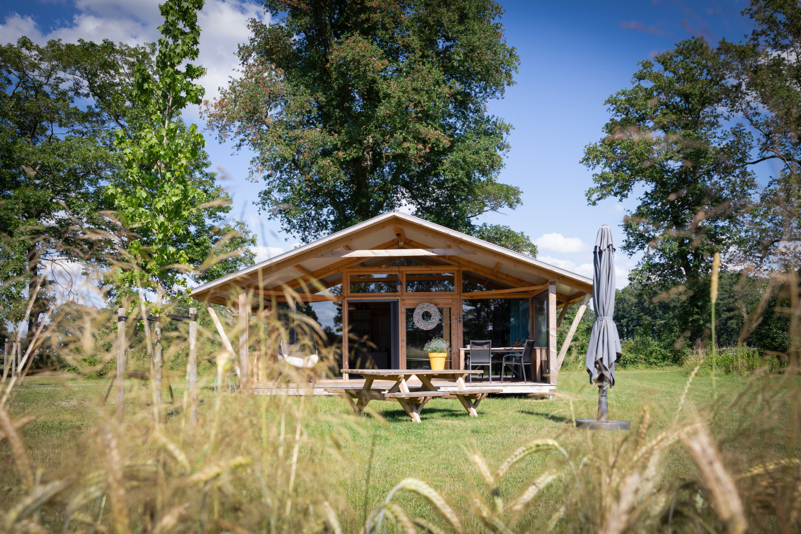 Welness Luxe lodge cover
