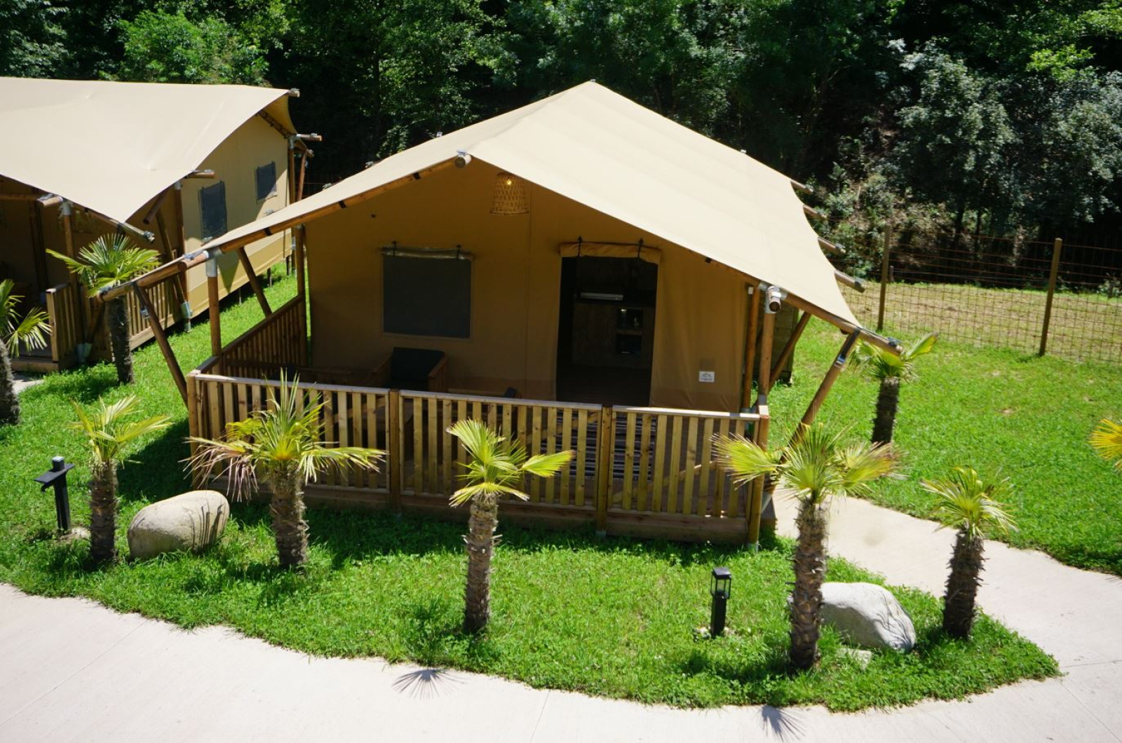 Comfort Lodge cover