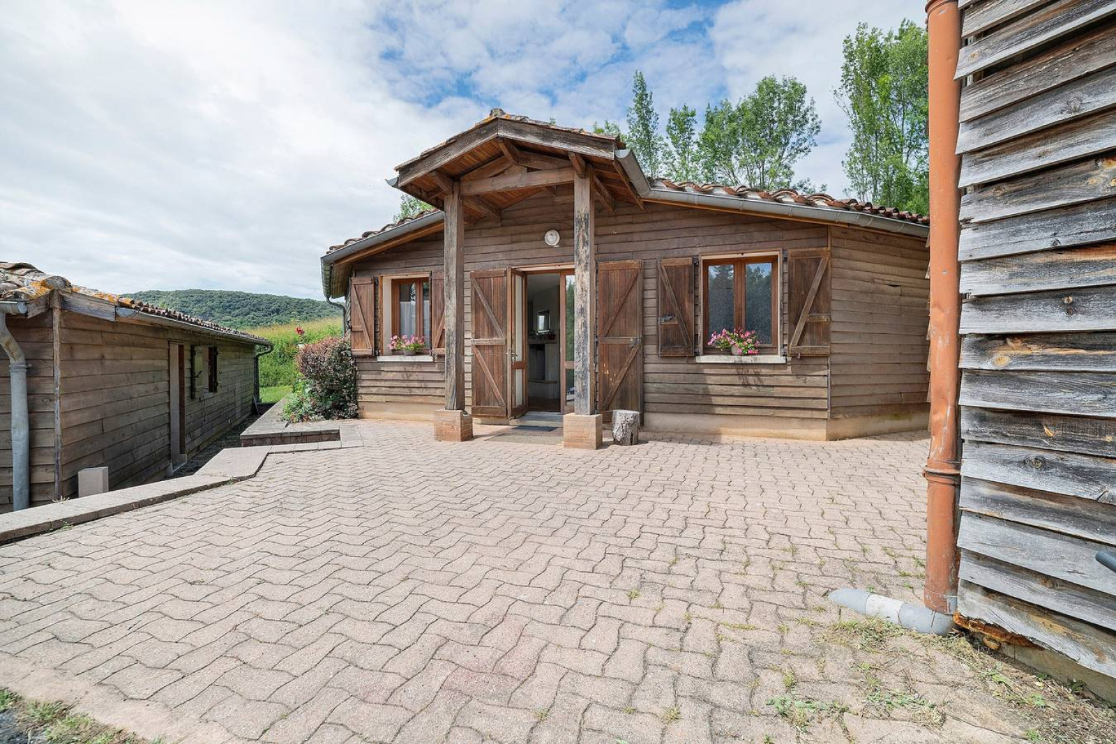 «Country studio» 2
