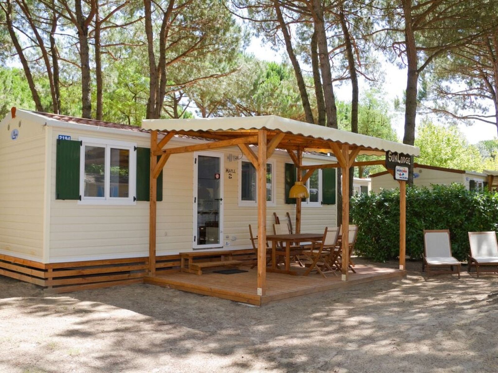«SunLodge Maple» cover