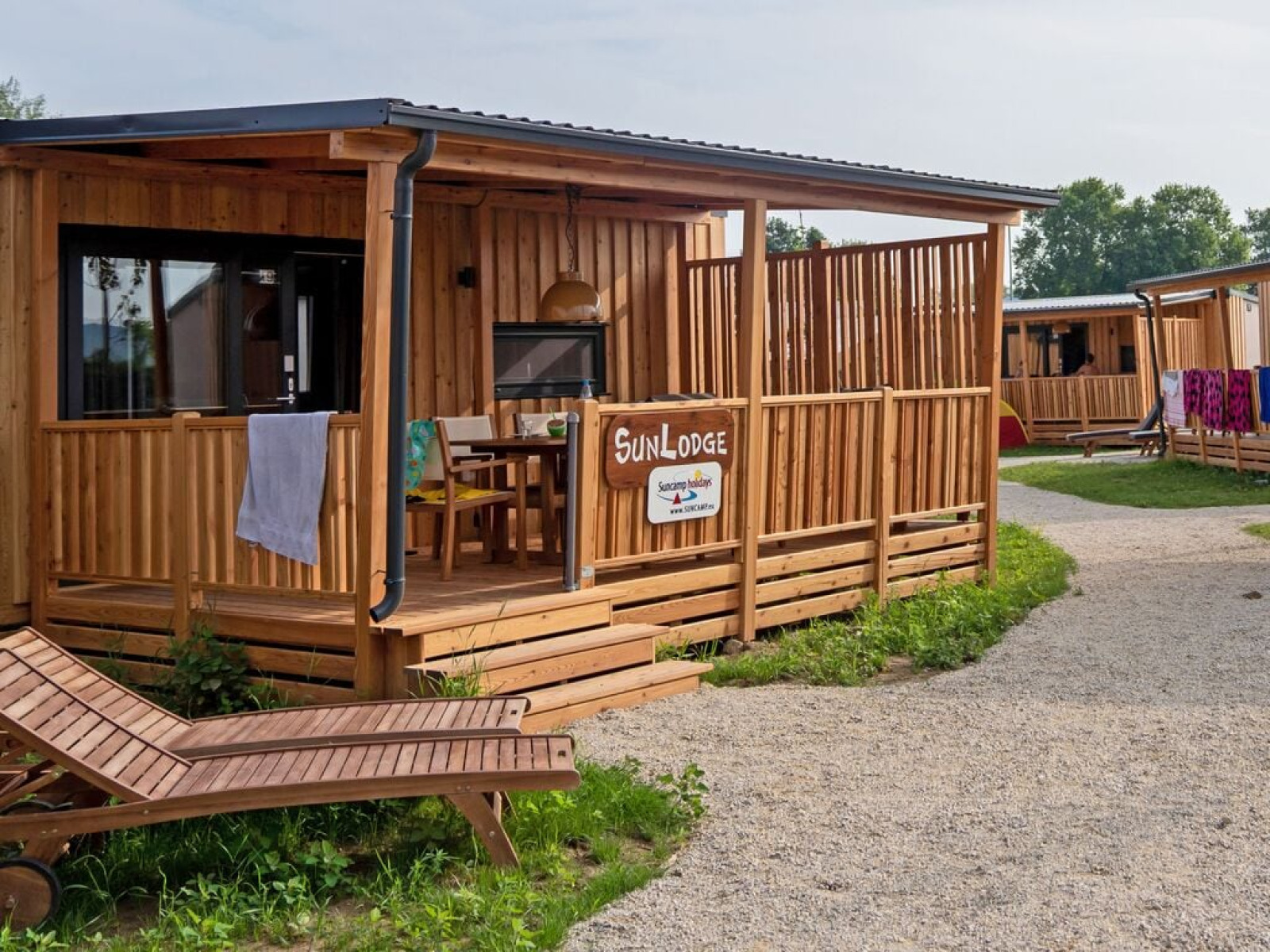 «SunLodge BigLeaf» cover