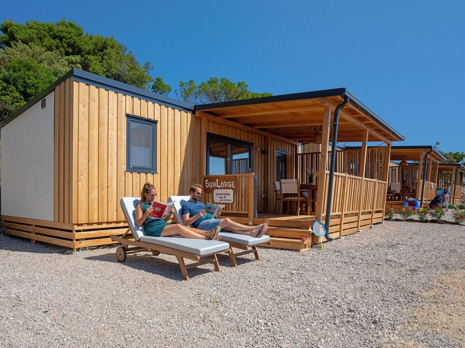 «SunLodge Catalpa» cover