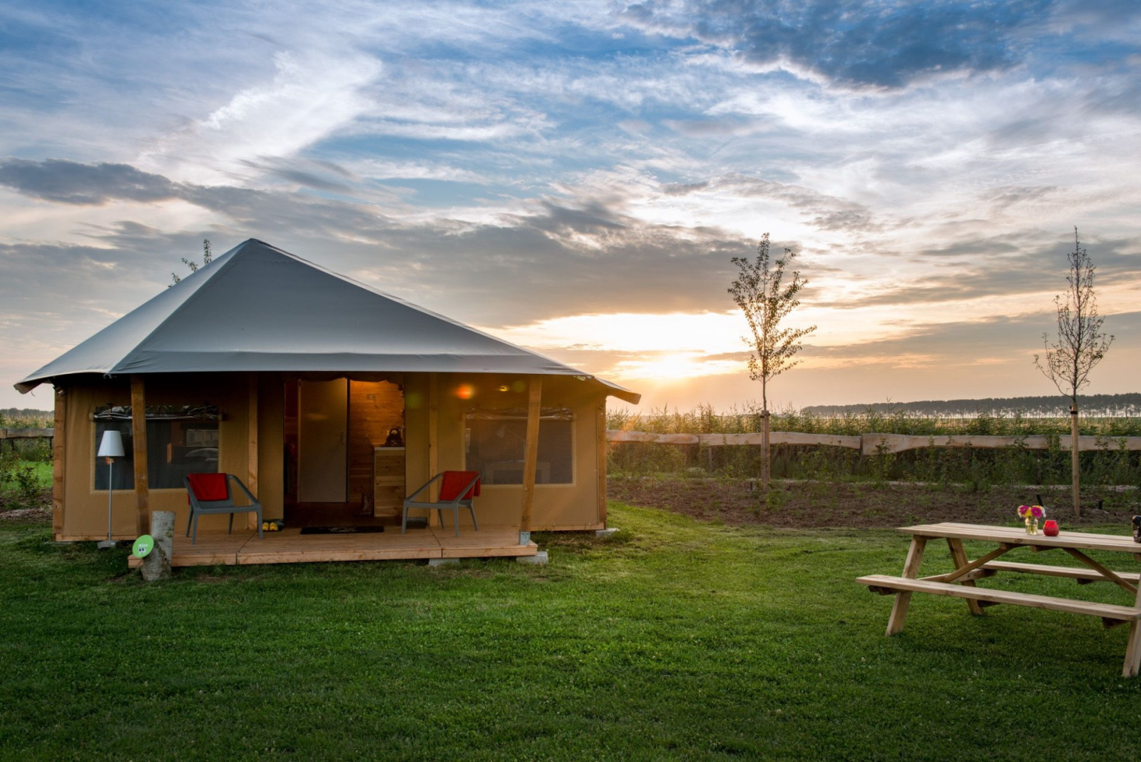 «Haytent» cover